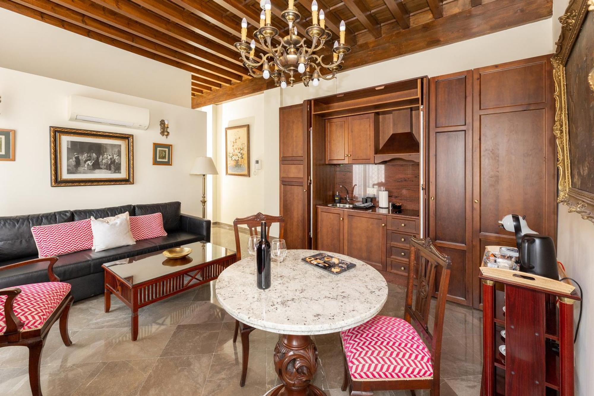 Apartamentos En Pleno Centro, Aljibe Rodrigo Del Campo 1B Granada Buitenkant foto